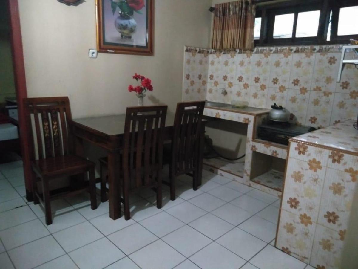 Villa Trijaya Batu  Esterno foto