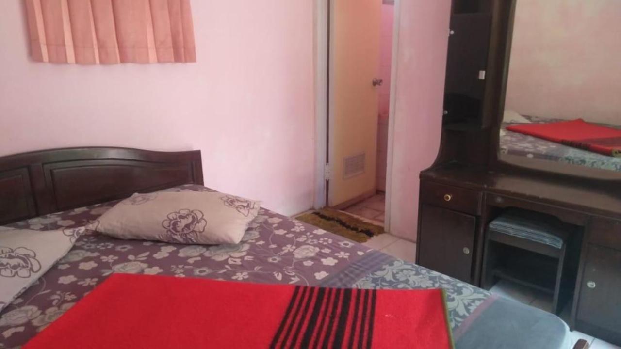 Villa Trijaya Batu  Esterno foto
