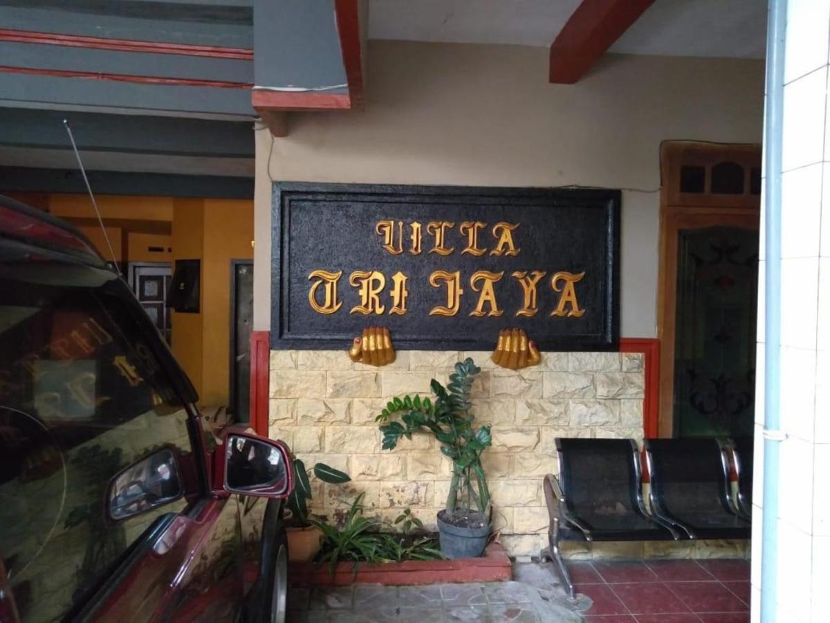 Villa Trijaya Batu  Esterno foto